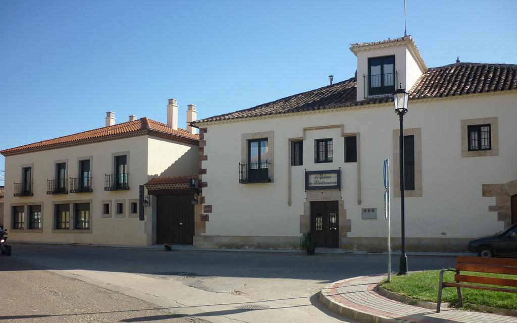 Palacio De Monfarracinos Benavente Exteriör bild