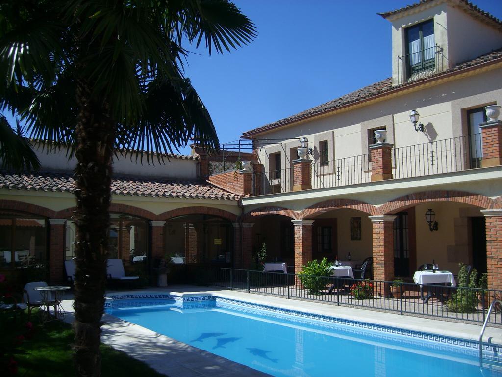 Palacio De Monfarracinos Benavente Exteriör bild
